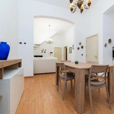 Holiday home Casa-puccini-altstadt-5-minuten-|-8-km-meer