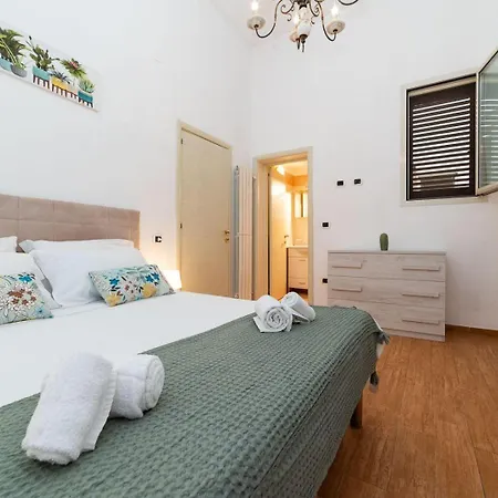 Holiday home Casa-puccini-altstadt-5-minuten-|-8-km-meer San Vito dei Normanni